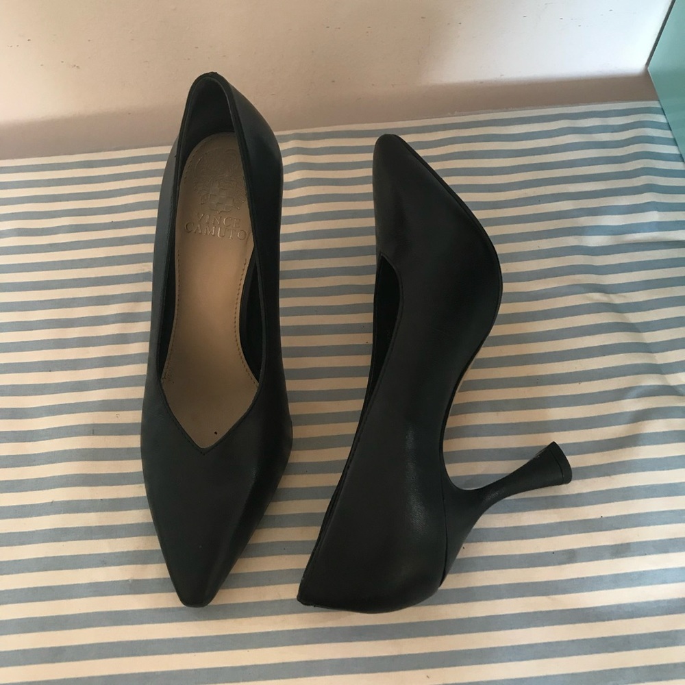 Perfect Black Pump - image 3